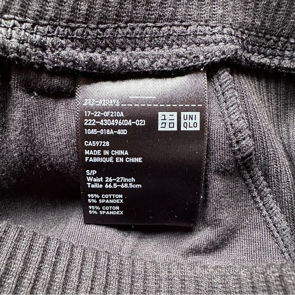 Uniqlo | Midi Pencil Skirt With Pockets - Picture 5 of 5